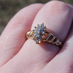 14K Yellow Gold Marquise Shaped Cluster Cocktail Scroll Band Ring Size 6.25